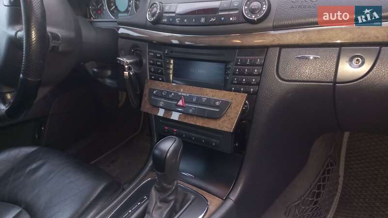 Седан Mercedes-Benz E-Class 2002 в Києві фото 18 Седан Mercedes-Benz E-Class 2002 в Києві