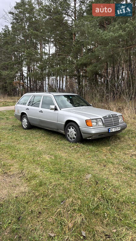 Универсал Mercedes-Benz E-Class 1992 в Киеве фото Универсал Mercedes-Benz E-Class 1992 в Киеве