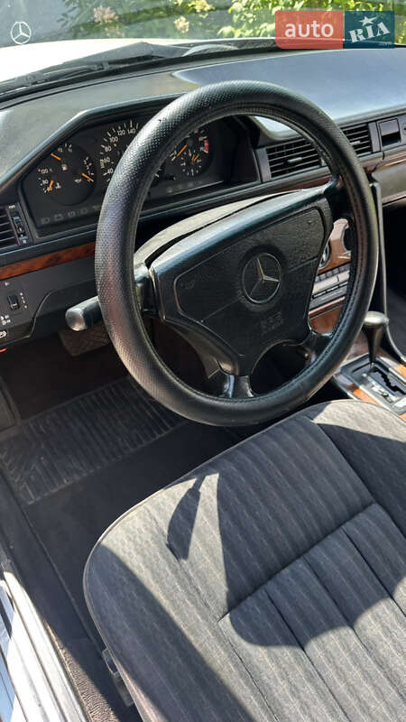 Универсал Mercedes-Benz E-Class 1992 в Киеве фото 28 Универсал Mercedes-Benz E-Class 1992 в Киеве