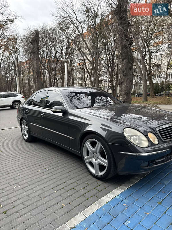 Седан Mercedes-Benz E-Class 2003 в Вінниці