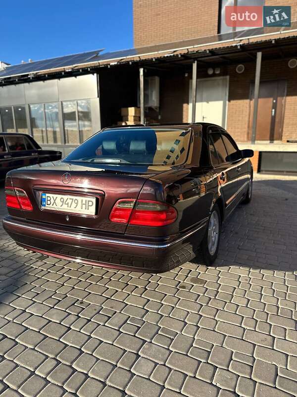 Седан Mercedes-Benz E-Class 2002 в Нетешине фото 10 Седан Mercedes-Benz E-Class 2002 в Нетешине