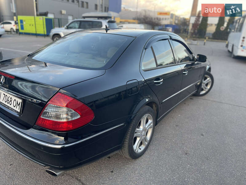 Седан Mercedes-Benz E-Class 2008 в Киеве