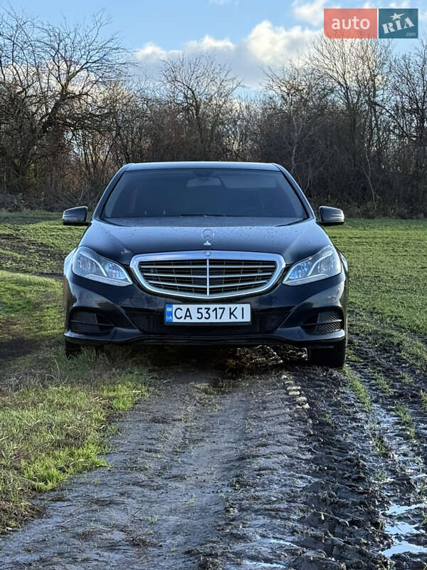 Седан Mercedes-Benz E-Class 2013 в Львові