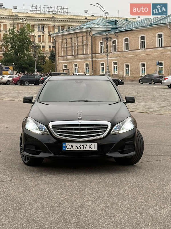 Седан Mercedes-Benz E-Class 2013 в Львові