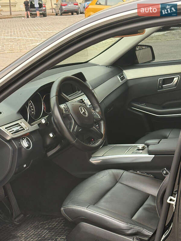 Седан Mercedes-Benz E-Class 2013 в Львові