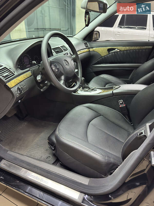Седан Mercedes-Benz E-Class 2006 в Кропивницькому