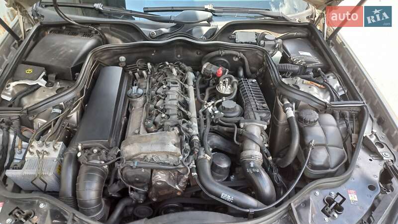 Седан Mercedes-Benz E-Class 2002 в Києві фото 52 Седан Mercedes-Benz E-Class 2002 в Києві