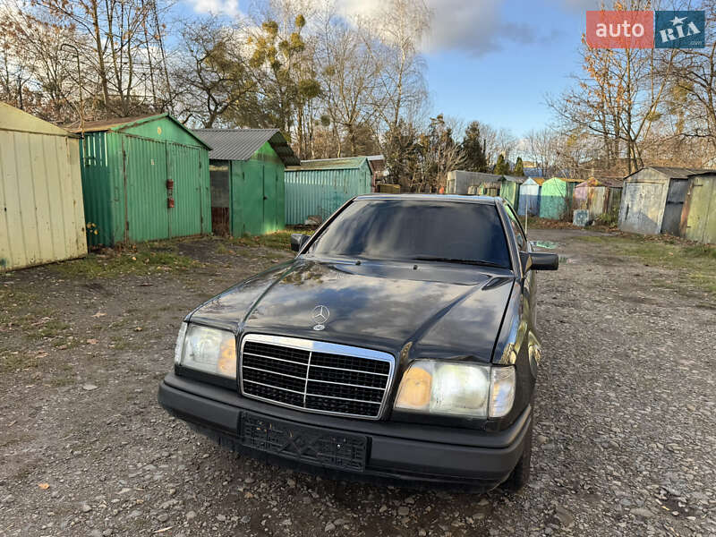 Купе Mercedes-Benz E-Class 1995 в Львові