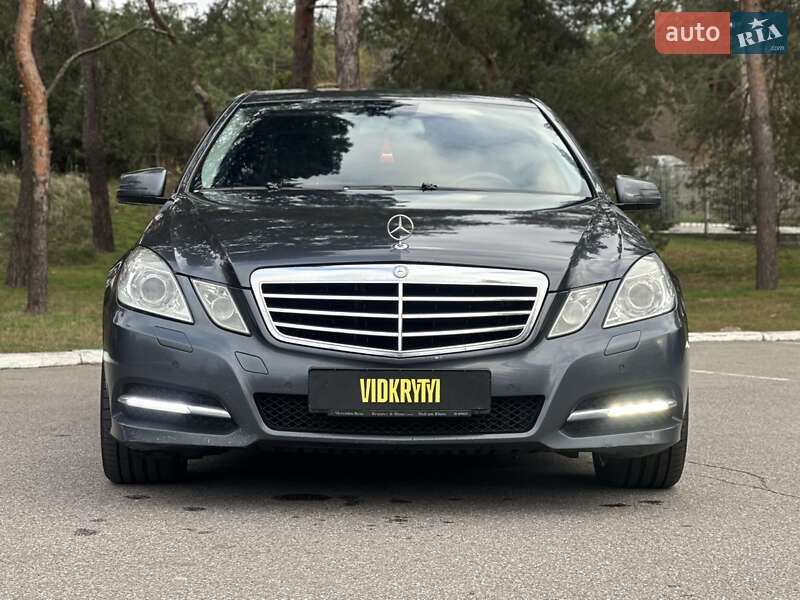 Седан Mercedes-Benz E-Class 2011 в Киеве фото 3 Седан Mercedes-Benz E-Class 2011 в Киеве