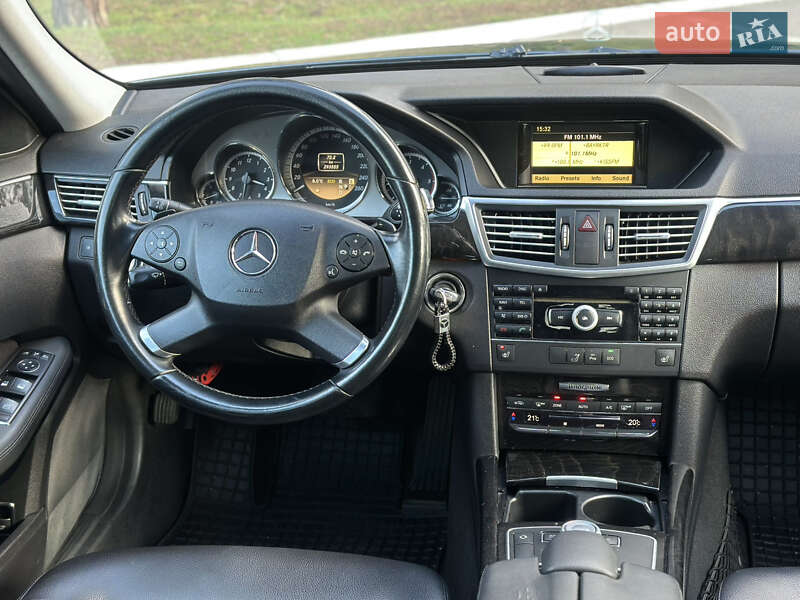 Седан Mercedes-Benz E-Class 2011 в Киеве фото 22 Седан Mercedes-Benz E-Class 2011 в Киеве
