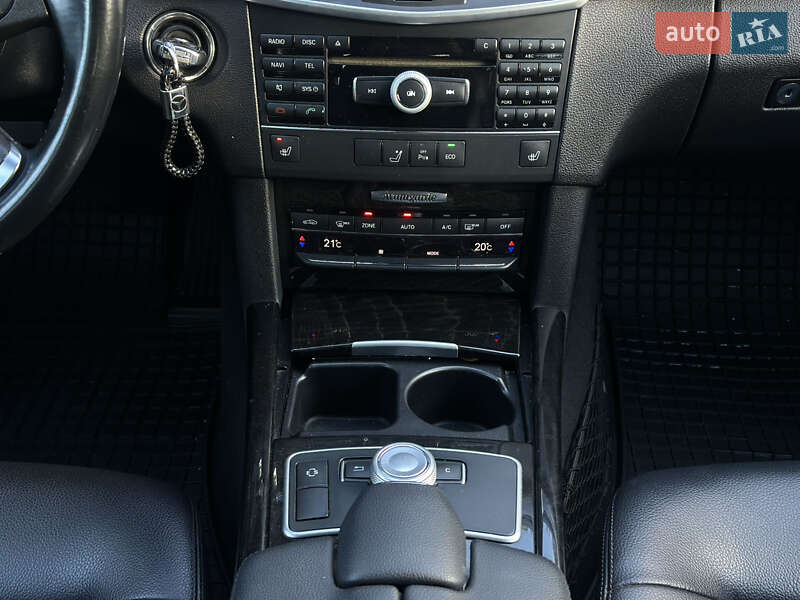 Седан Mercedes-Benz E-Class 2011 в Киеве фото 27 Седан Mercedes-Benz E-Class 2011 в Киеве