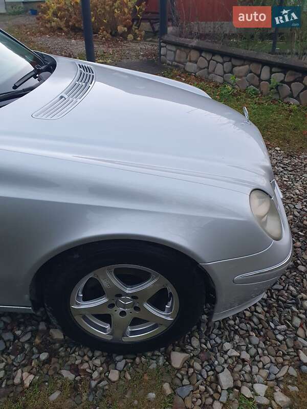 Седан Mercedes-Benz E-Class 2003 в Косове фото 12 Седан Mercedes-Benz E-Class 2003 в Косове