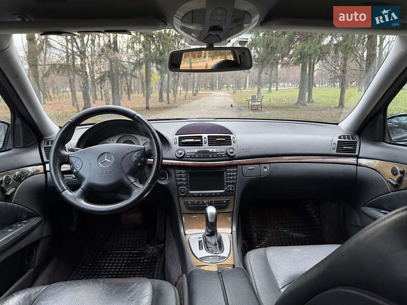 Седан Mercedes-Benz E-Class 2002 в Харькове
