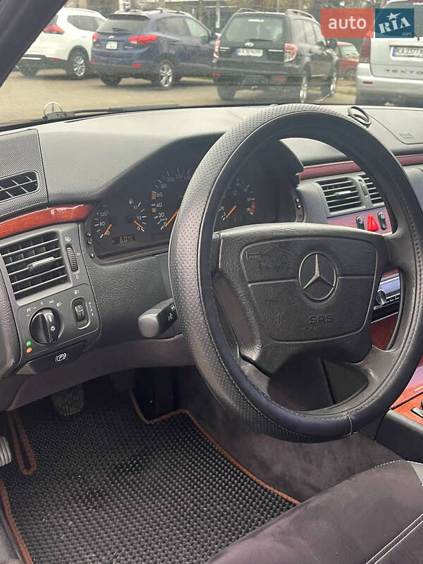 Седан Mercedes-Benz E-Class 1998 в Кривом Роге