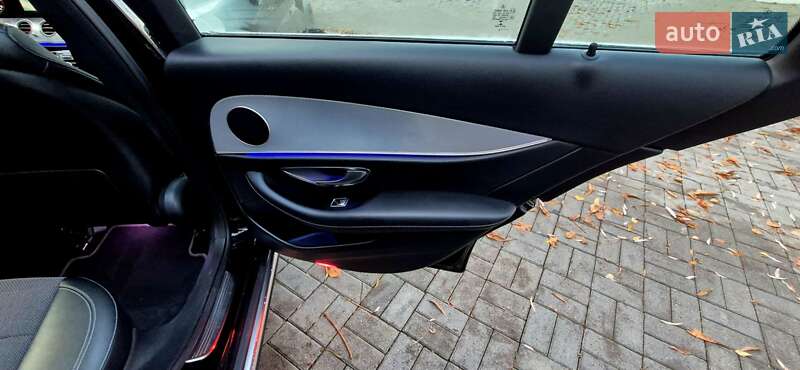 Универсал Mercedes-Benz E-Class 2018 в Дрогобыче