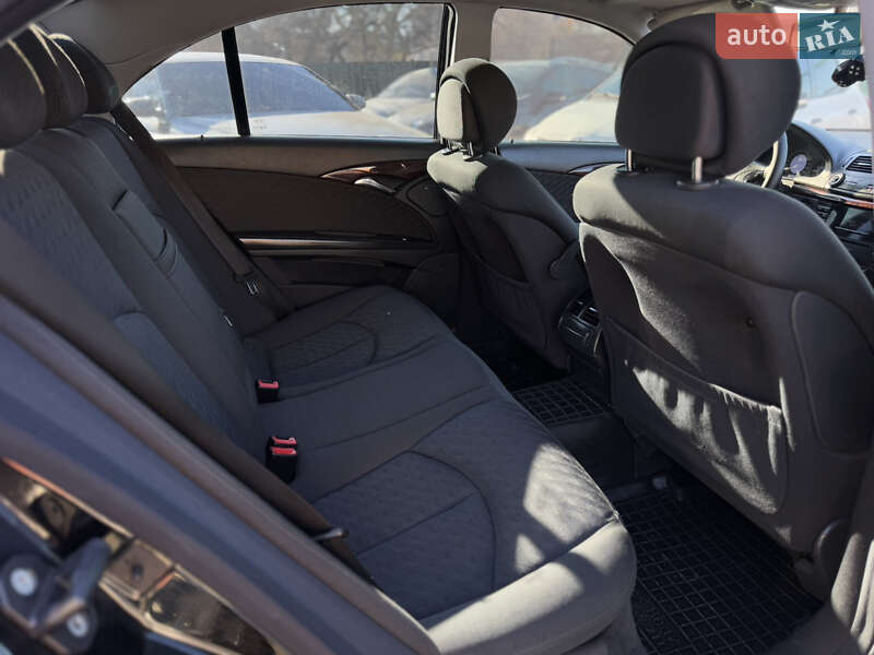 Седан Mercedes-Benz E-Class 2005 в Бердичеві