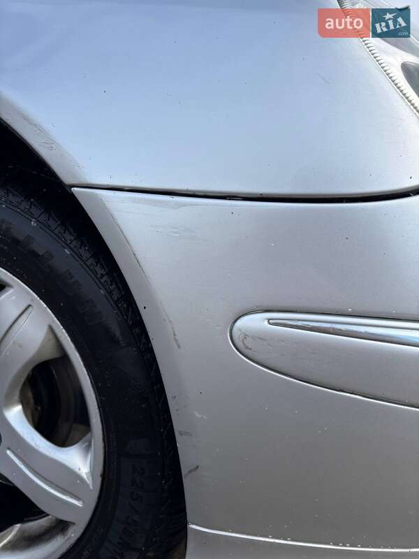 Седан Mercedes-Benz E-Class 2004 в Киеве