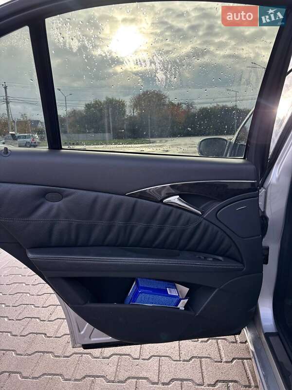 Седан Mercedes-Benz E-Class 2004 в Киеве