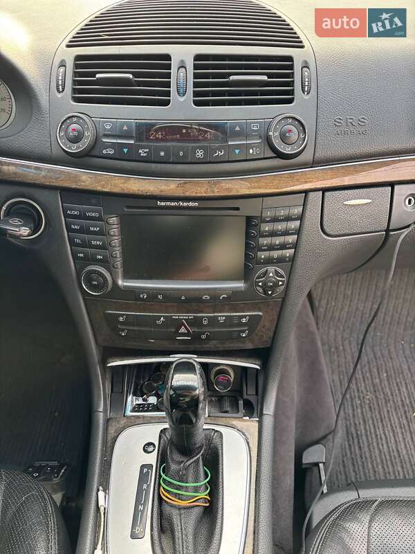 Седан Mercedes-Benz E-Class 2004 в Киеве