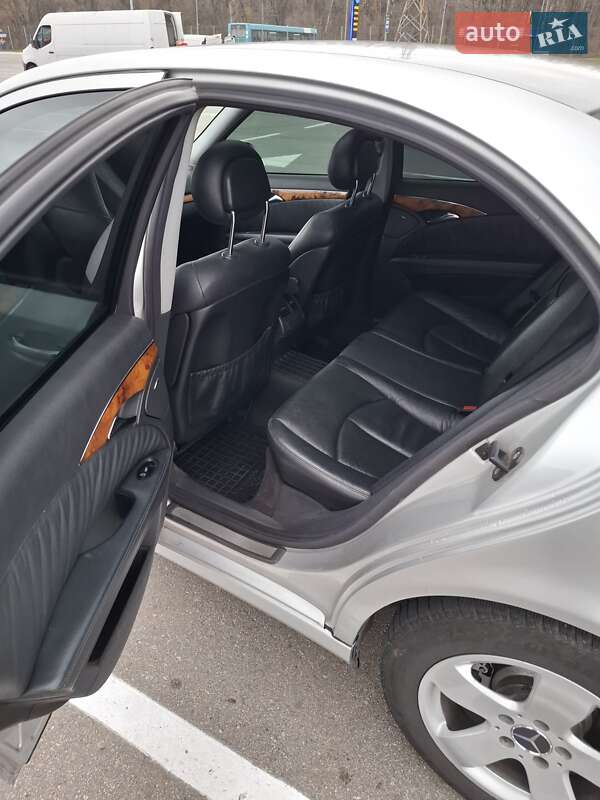 Седан Mercedes-Benz E-Class 2002 в Запорожье фото 5 Седан Mercedes-Benz E-Class 2002 в Запорожье