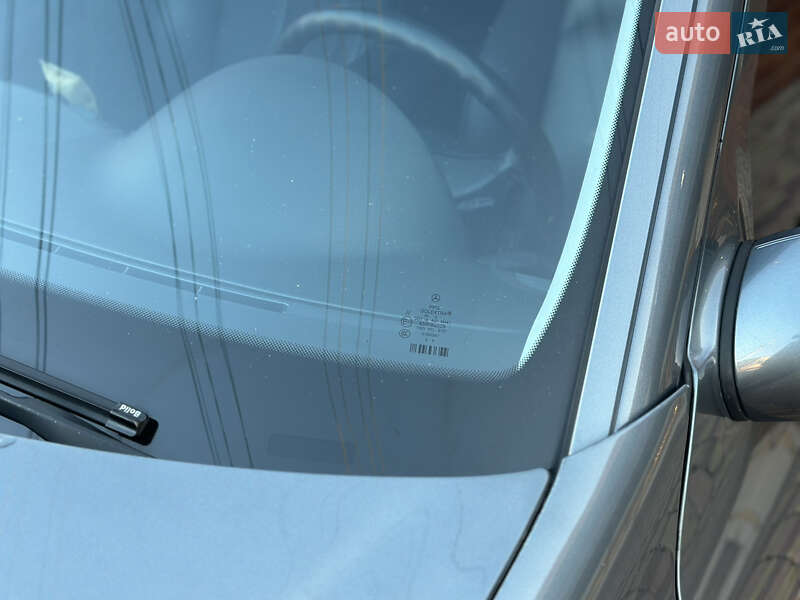 Седан Mercedes-Benz E-Class 2005 в Виннице