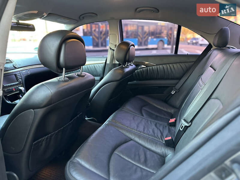 Седан Mercedes-Benz E-Class 2005 в Виннице