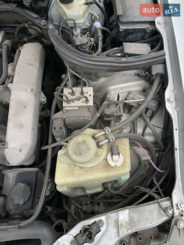 Седан Mercedes-Benz E-Class 2001 в Одесі