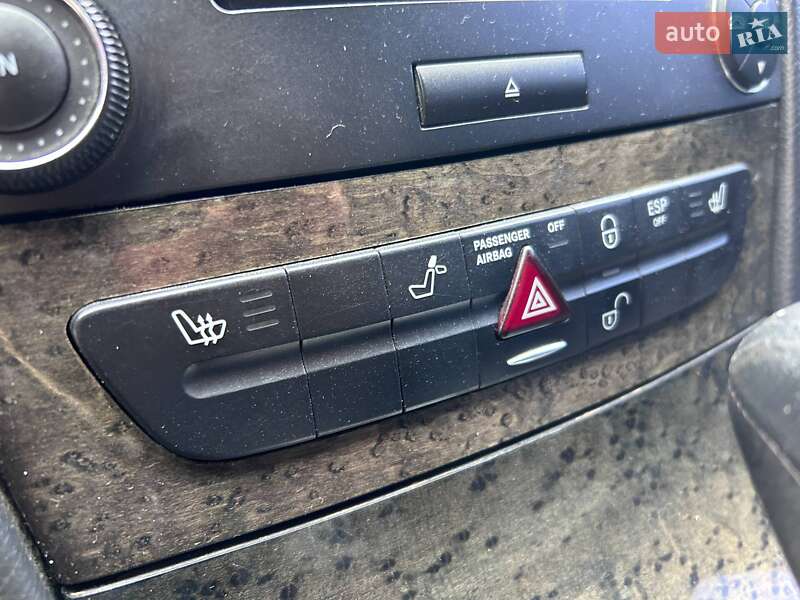 Седан Mercedes-Benz E-Class 2003 в Киеве