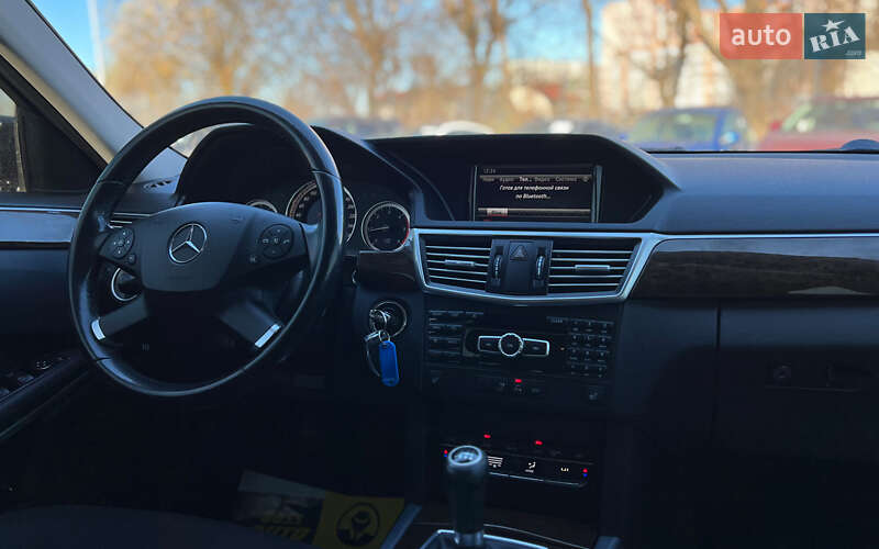 Універсал Mercedes-Benz E-Class 2013 в Львові