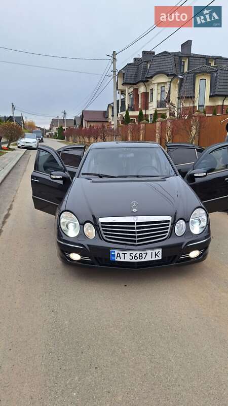 Седан Mercedes-Benz E-Class 2004 в Ивано-Франковске