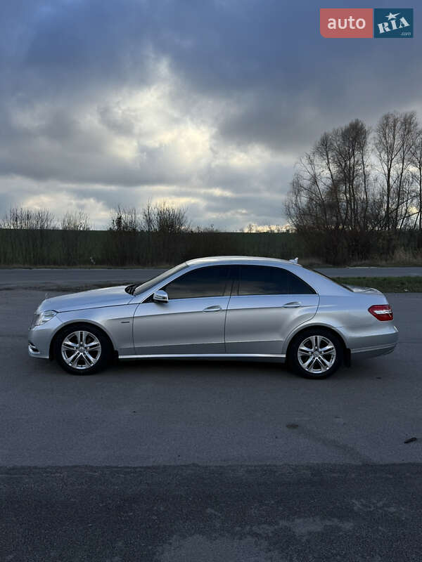 Mercedes-Benz E-Class 2010 Mercedes-Benz E-Class 2010