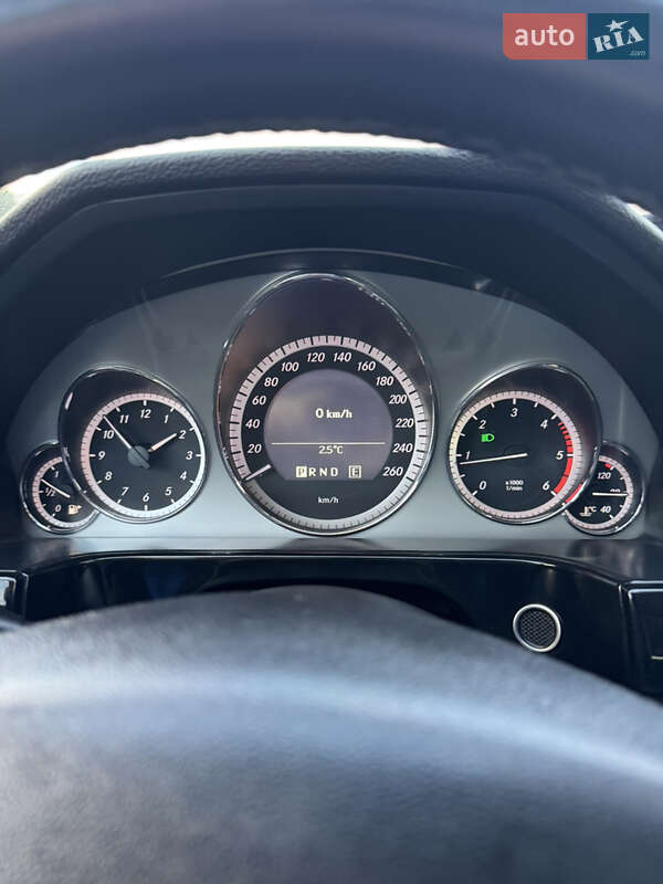 Седан Mercedes-Benz E-Class 2010 в Звенигородке