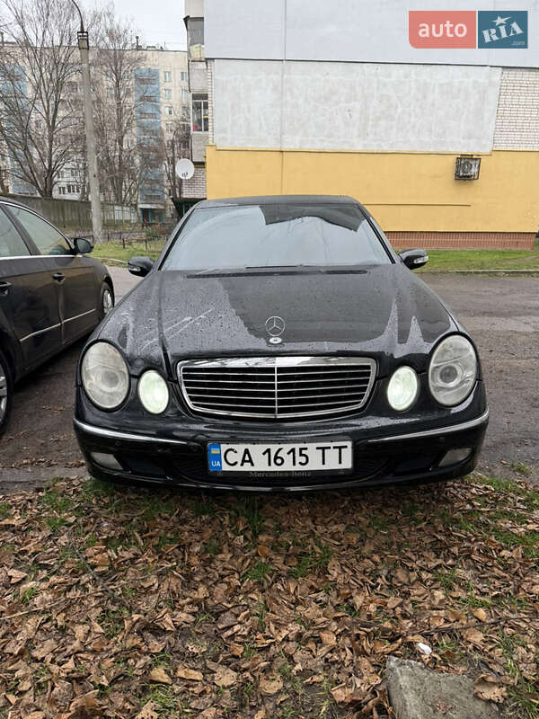 Седан Mercedes-Benz E-Class 2003 в Черкасах