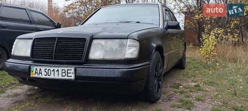 Mercedes-Benz E-Class 1989