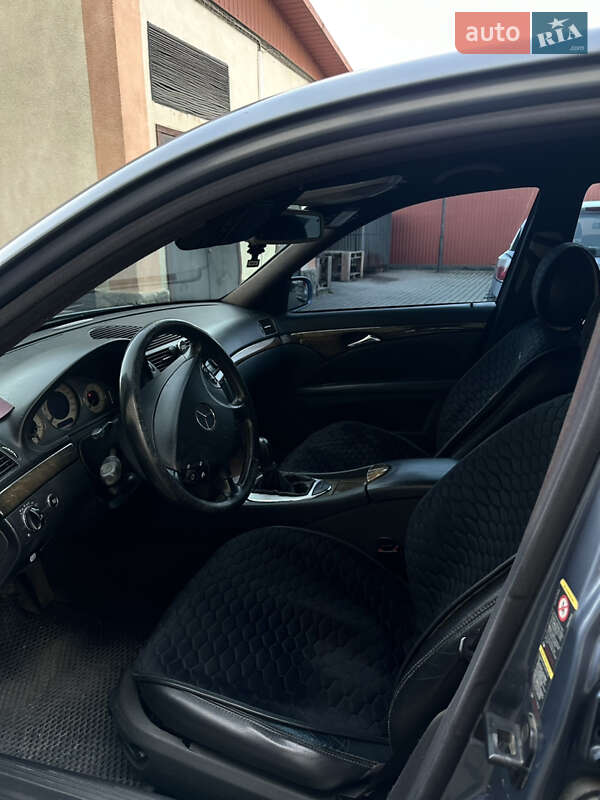 Седан Mercedes-Benz E-Class 2003 в Сторожинці фото 6 Седан Mercedes-Benz E-Class 2003 в Сторожинці