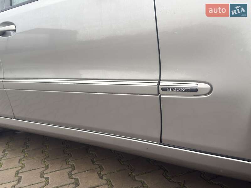 Седан Mercedes-Benz E-Class 2004 в Ивано-Франковске