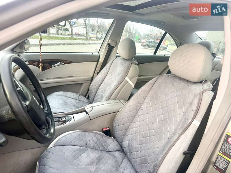 Седан Mercedes-Benz E-Class 2004 в Ивано-Франковске