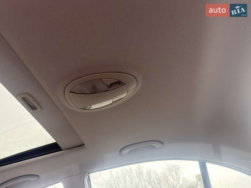 Седан Mercedes-Benz E-Class 2004 в Ивано-Франковске