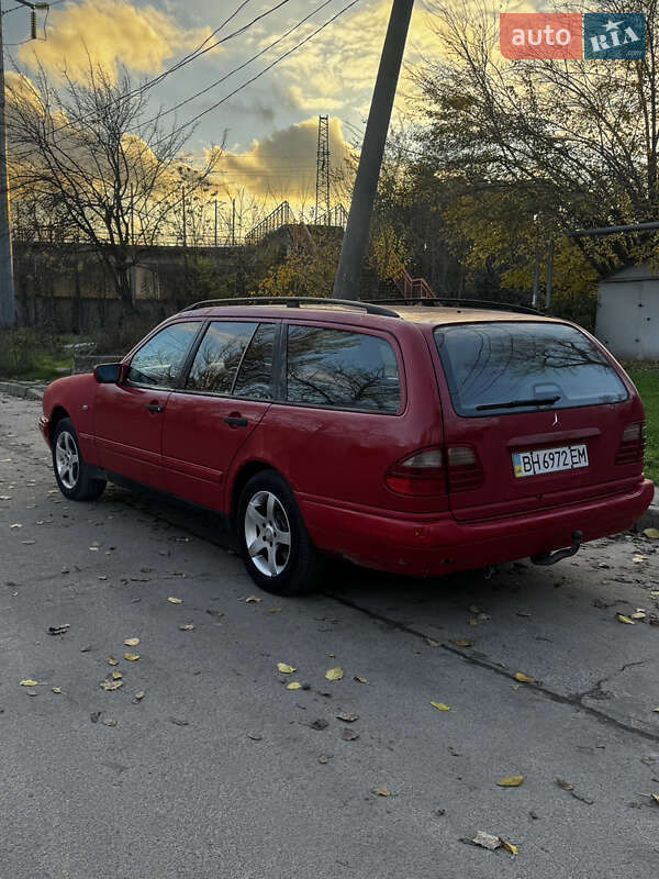 Универсал Mercedes-Benz E-Class 1997 в Одессе