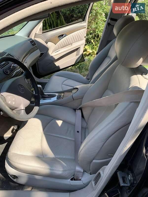 Седан Mercedes-Benz E-Class 2002 в Одессе