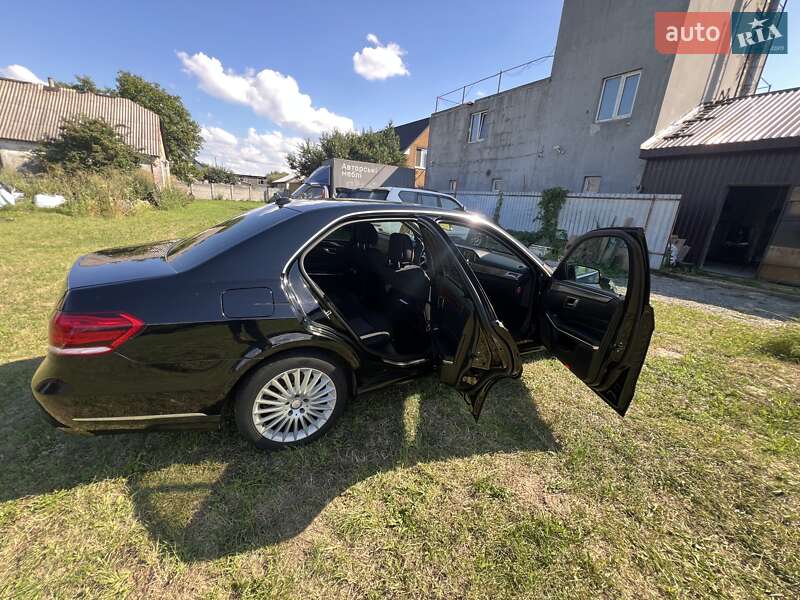 Седан Mercedes-Benz E-Class 2013 в Києві