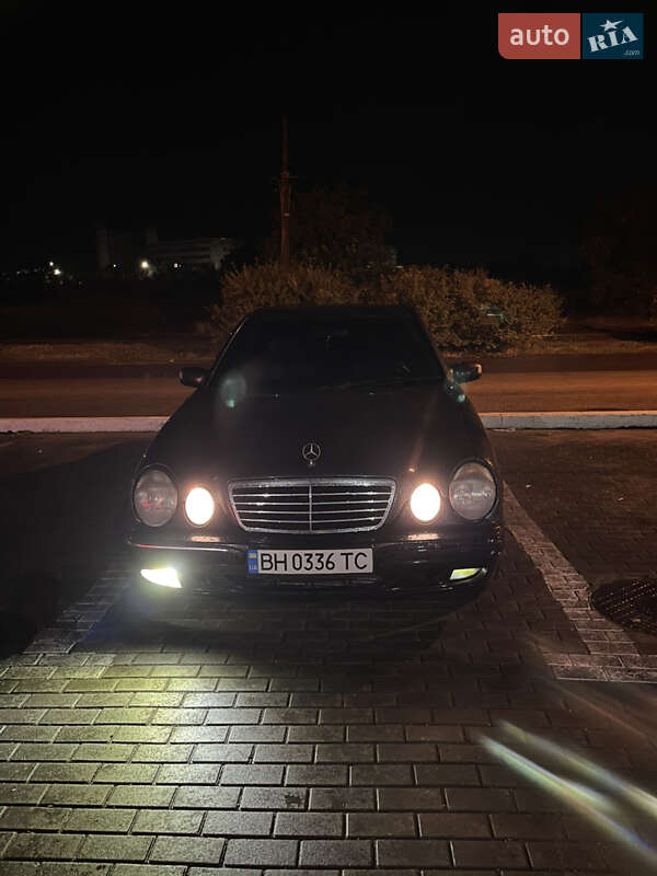 Седан Mercedes-Benz E-Class 2000 в Одессе фото Седан Mercedes-Benz E-Class 2000 в Одессе