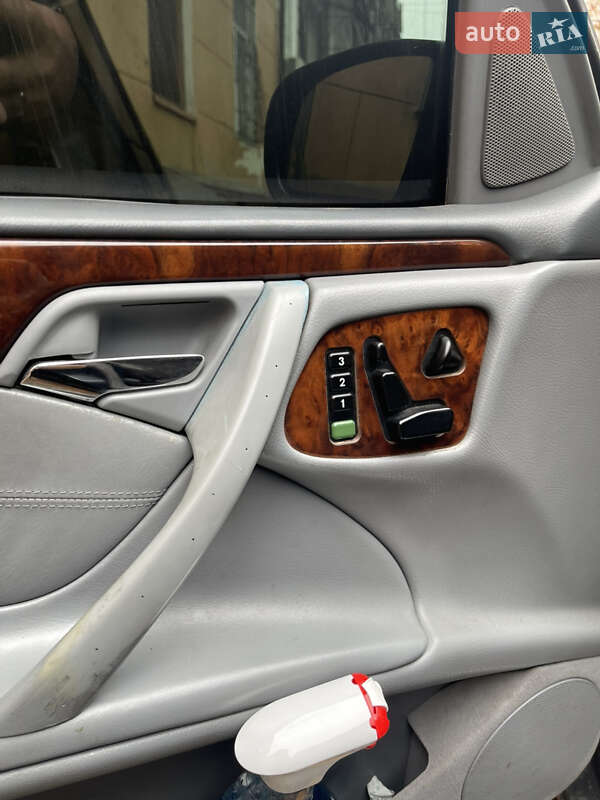 Седан Mercedes-Benz E-Class 2000 в Одессе фото 7 Седан Mercedes-Benz E-Class 2000 в Одессе