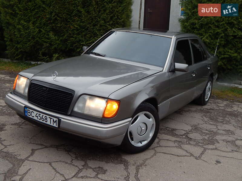 Седан Mercedes-Benz E-Class 1992 в Дрогобыче