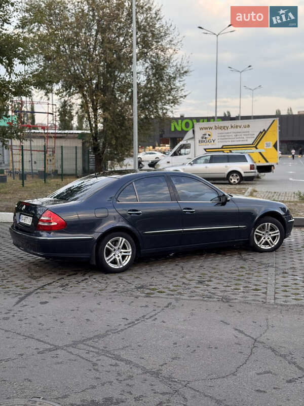 Седан Mercedes-Benz E-Class 2003 в Києві