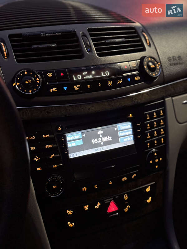 Седан Mercedes-Benz E-Class 2003 в Києві