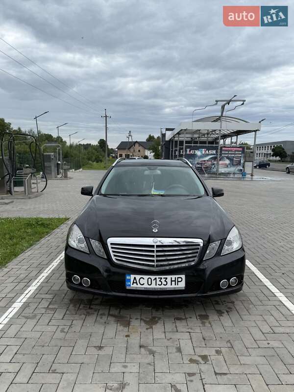 Универсал Mercedes-Benz E-Class 2010 в Владимире