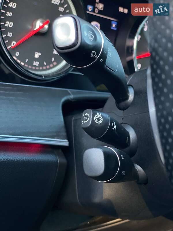 Седан Mercedes-Benz E-Class 2018 в Киеве фото 34 Седан Mercedes-Benz E-Class 2018 в Киеве
