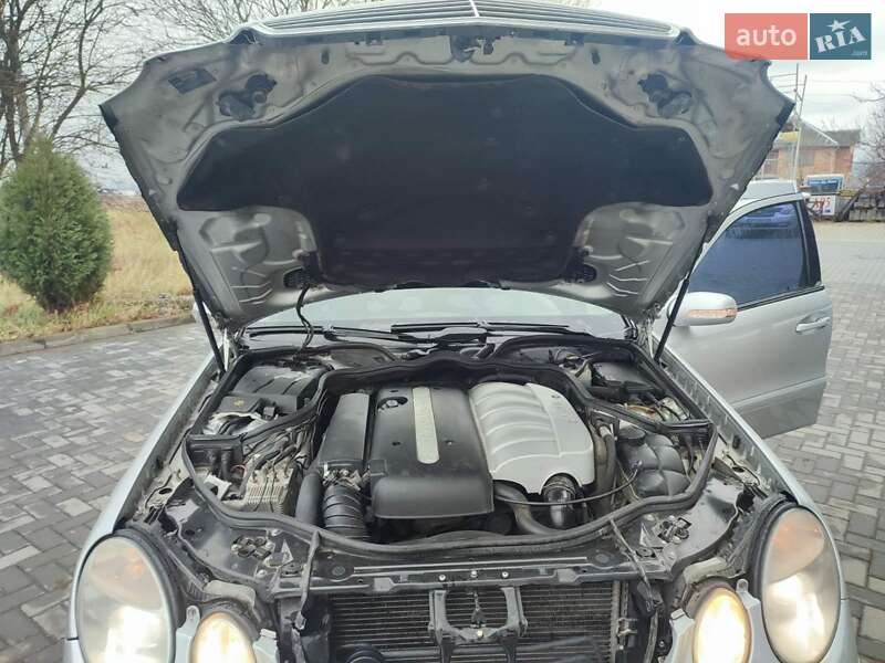 Седан Mercedes-Benz E-Class 2003 в Коломые