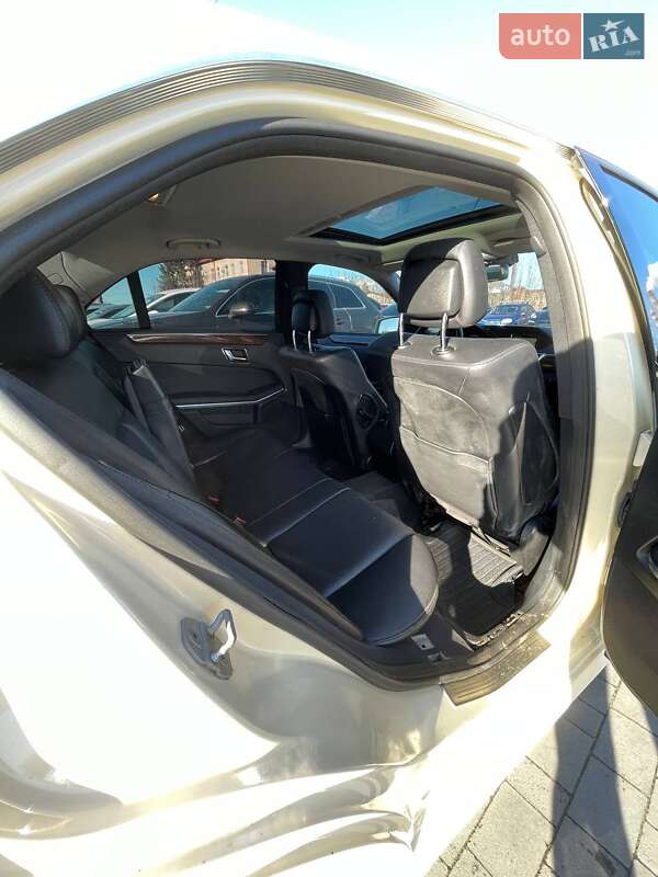 Седан Mercedes-Benz E-Class 2011 в Львові фото 27 Седан Mercedes-Benz E-Class 2011 в Львові